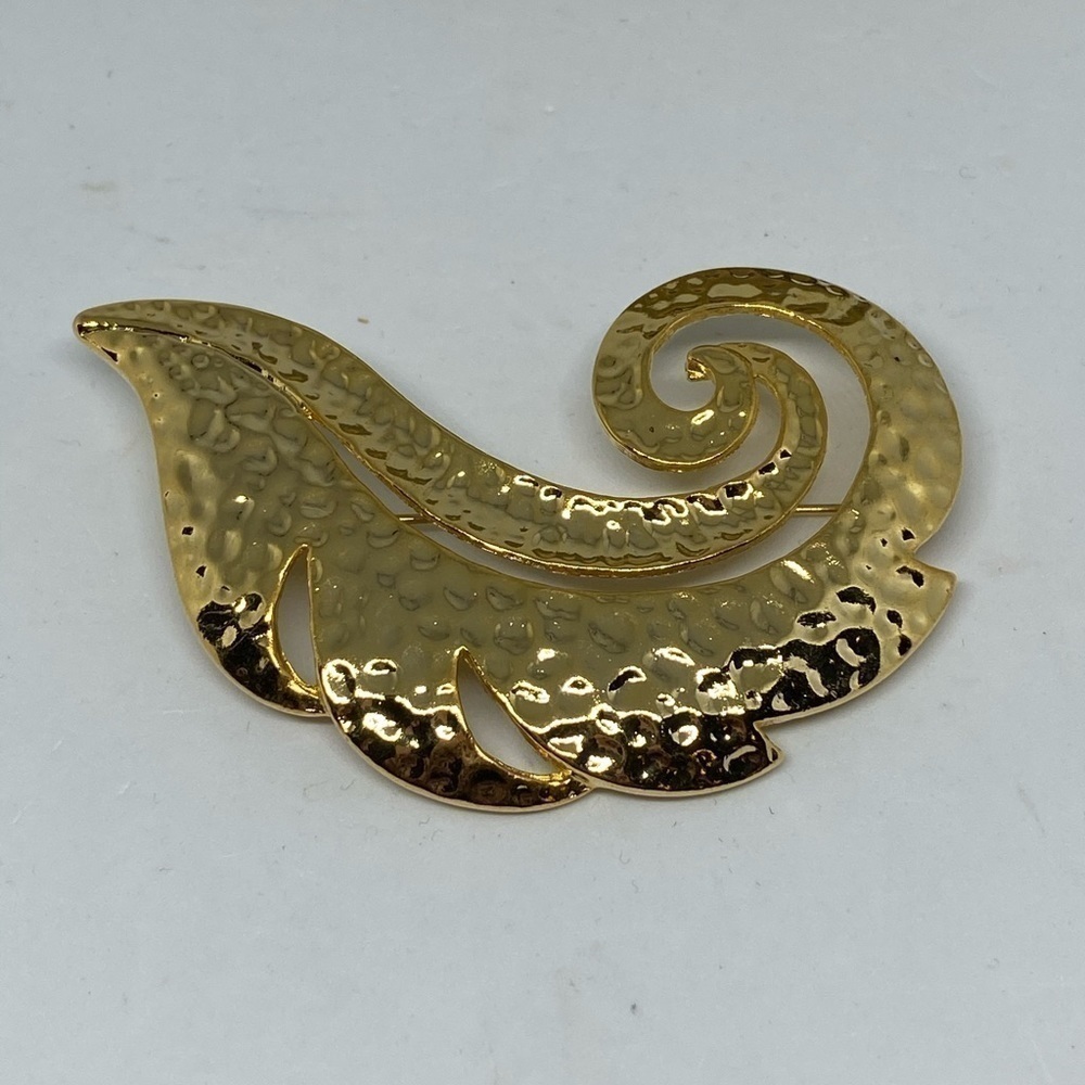 Avon brooch Vintage feather brooch gold tone by Avon 1998